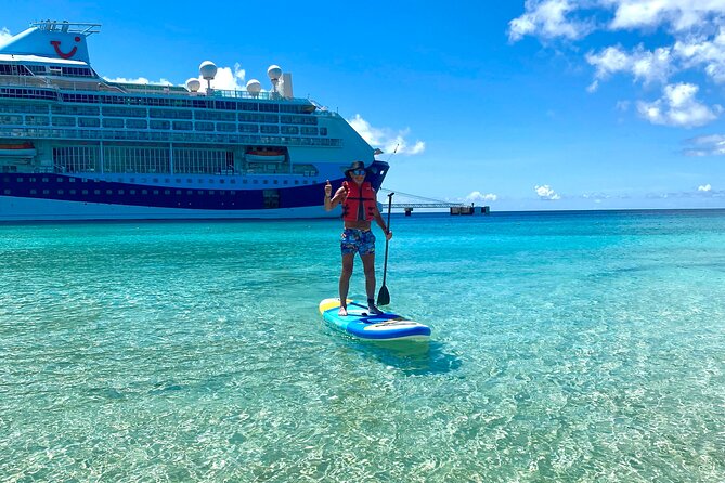 1 Hour Private Kayak Rental In Grand Turk - One Hour on the Water, Without a Group Tour
