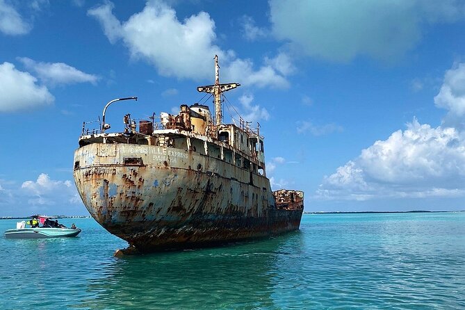 2-Hours Private Charter Tour in Turks and Caicos - Who will enjoy this two-hour charter most?