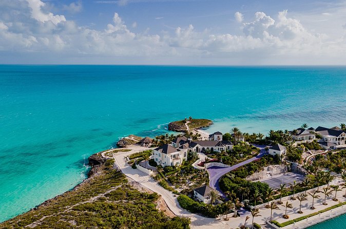 3-Hour Private Island Tour in Providenciales - Lunch and a Chalk Sound drink at Las Brisas