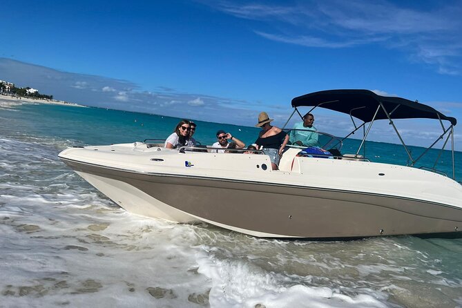 3 Hours Private Charter Tour Turks and Caicos - La Famille Express, a shipwreck with a choice
