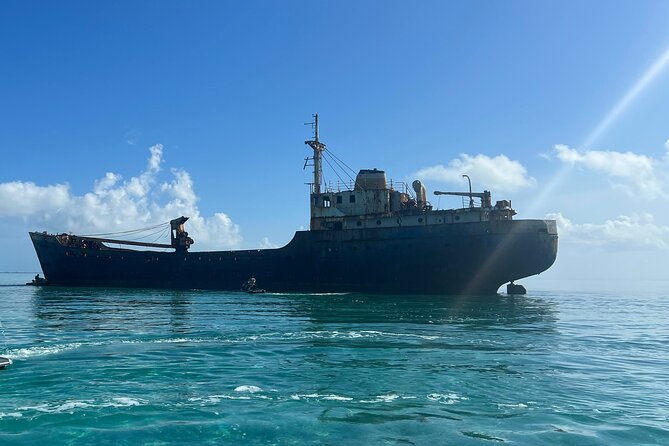 3HR Snuba, shipwreck and Iguana island tour - The crew and the feel of the boat