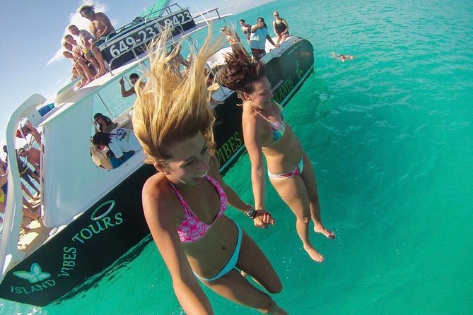 4hour Group Half Day Snorkeling Excursion in Grace Bay - Crew Service Is The Tour’s Biggest Strength