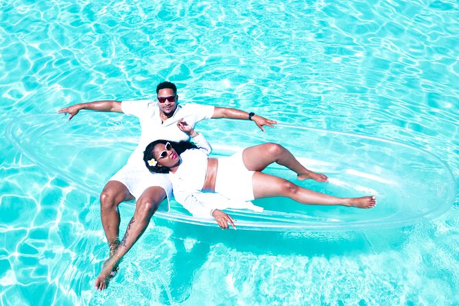 Couples Clear Kayak PhotoShoot Grand Turk Island - What the Grand Turk photo session is really like