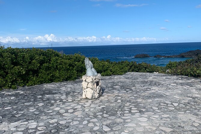 Discovery Tour and Treasure Hunt ( North and Middle Caicos) - Lunch at Dragon Cay and the practical rhythm of the day