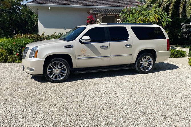 Exclusive Transportation and Tours (Round Trip) - Key points to know before booking