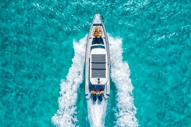 Full-day Private Tour in Turks and Caicos in a Luxury Axopar - French Cay and a protected wildlife setting