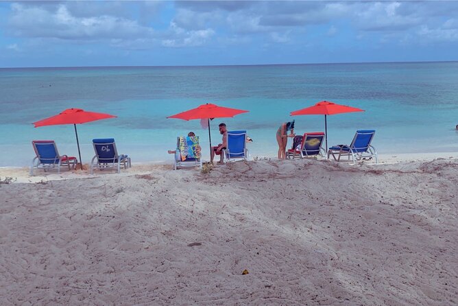 Fun day at Private Beach Bar&Grill/Grand Turk - The short museum stop on Grand Turk
