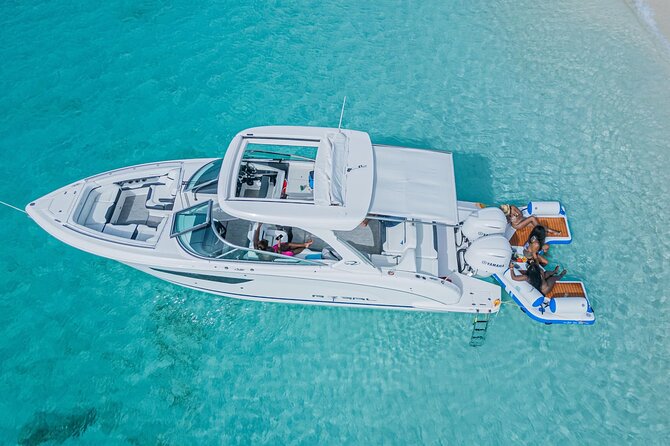 Grandluxe Charters - Leaving Turtle Cove Marina