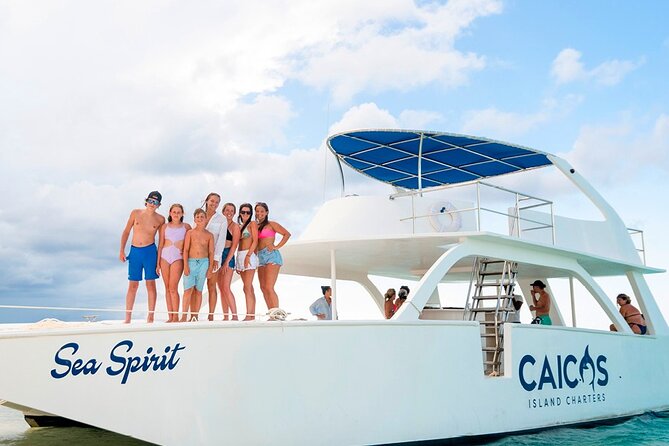 Half Day Private Boat Tour in Caicos Island - Quick points about this Providenciales boat trip