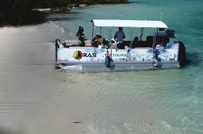 Half Day Private Charters in Iguana Island for 8pax - Half Moon Bay and the Search for Sand Dollars