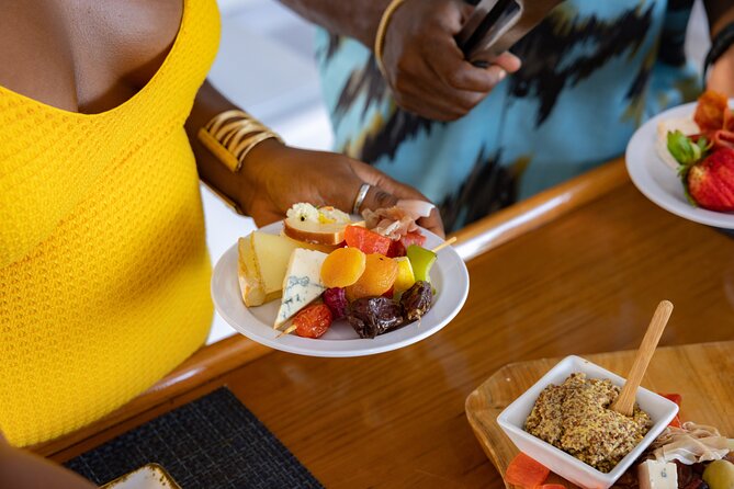 Lady Grace Signature Catamaran Sunset Sail from Ritz-Carlton - What you actually eat during the 90 minutes
