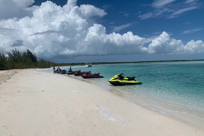 Lunch Seafari to pristine cays, shipwreck and lunch at TIKI BAR - Key points to know before you book