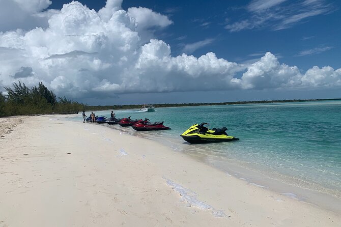 Lunch Seafari to pristine cays, shipwreck and lunch at TIKI BAR - Lunch at Omar’s Beach Hut needs a quick confirmation