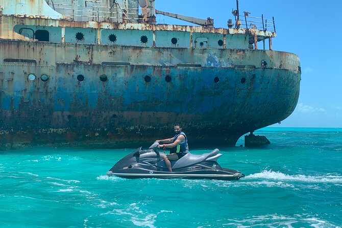 Lunch Seafari to pristine cays, shipwreck and lunch at TIKI BAR - Who will enjoy this tour most?