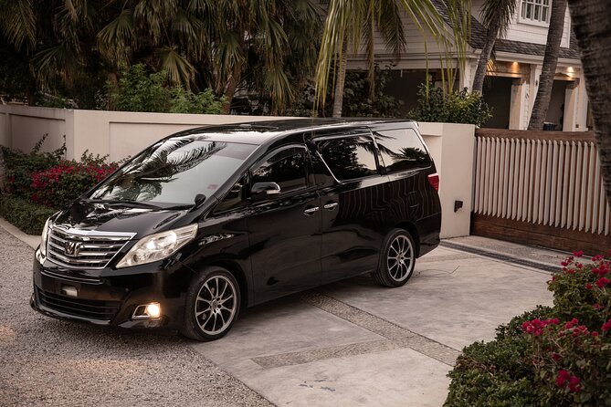 Luxury Transportation Services - A calm first ride from Providenciales Airport