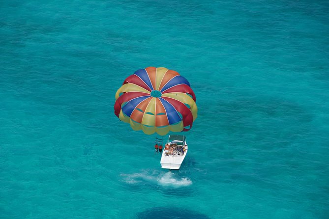 Parasailing Grand Turk - Finding the White Sands pickup point