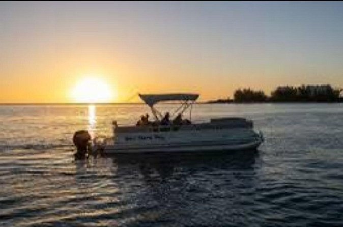 Private 2Hour Champagne Scenic Sunset cruise - Music, karaoke, and the social side of the ride