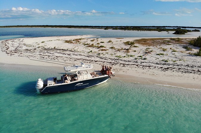 Private and Customizable Half day Boat Experience to Caicos cays - What the captain and crew add