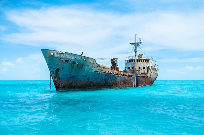 Private Grace Bay Boat Sunset Tour with Pickup - Snorkeling and the Turquoise Water