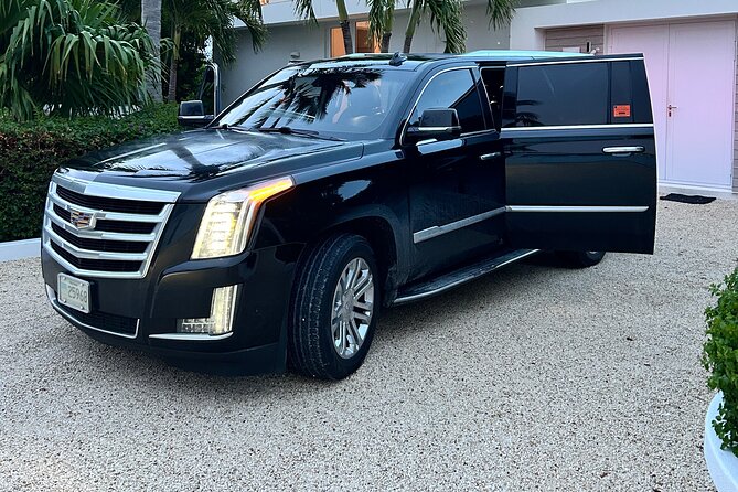 Private Luxury Airport Transportation RoundTrip - From Providenciales airport to your hotel