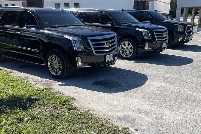 Private Luxury Airport Transportation RoundTrip - VIP language versus the actual service