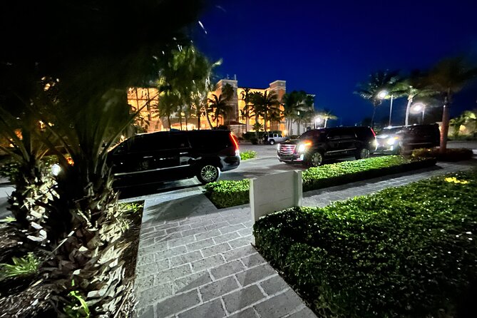 Private Luxury Airport Transportation RoundTrip - Timing, booking, and communication