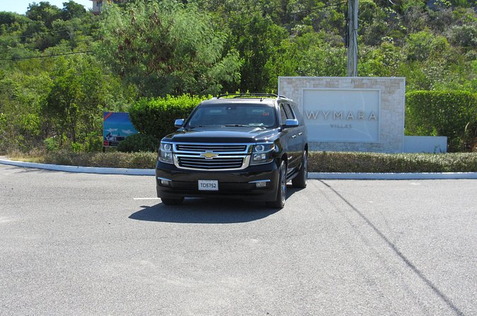 Private Luxury SUV Transfer Providenciales Airport (Round-Trip) - Service quality and the driver experience