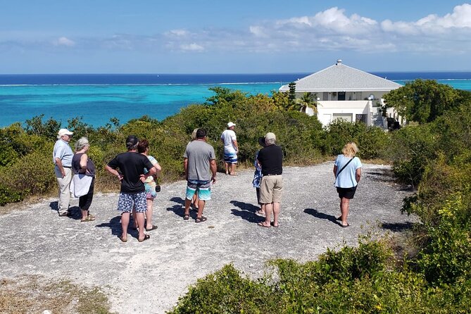 Providenciales Unmissable Sightseeing Tour - Lunch at Da Conch Shack is the social center
