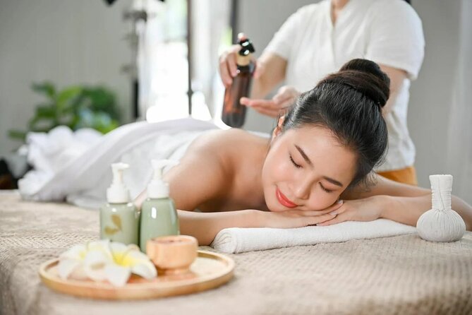 Relaxation and Therapy Massage in Paradise Turks and Caicos - Aromatherapy, Flowers, and Small Personal Touches