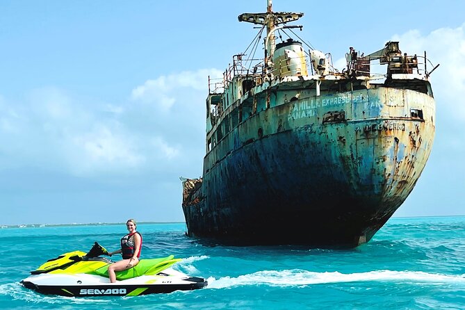 Shipwreck Adventure in Providenciales - Reaching the La Famille Express